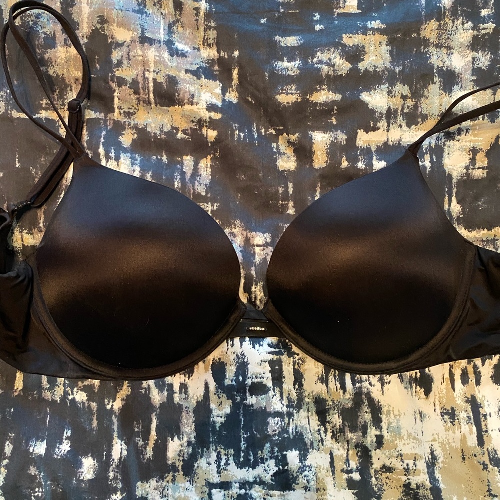 Victoria’s Secret Very Sexy Push-up 36D